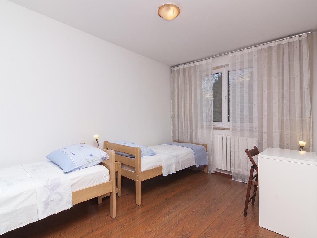 Apartments Ceja Near Sea メドゥリン エクステリア 写真
