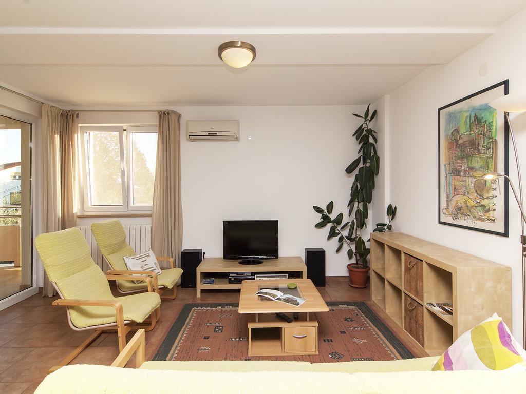 Apartments Ceja Near Sea メドゥリン 部屋 写真