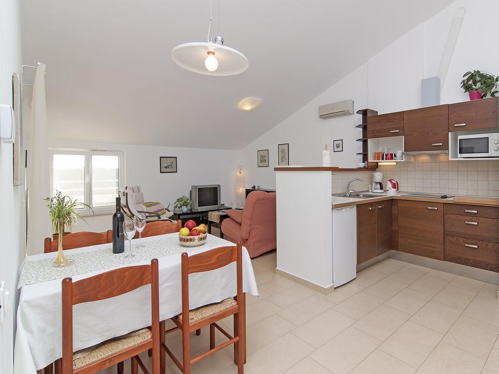 Apartments Ceja Near Sea メドゥリン 部屋 写真