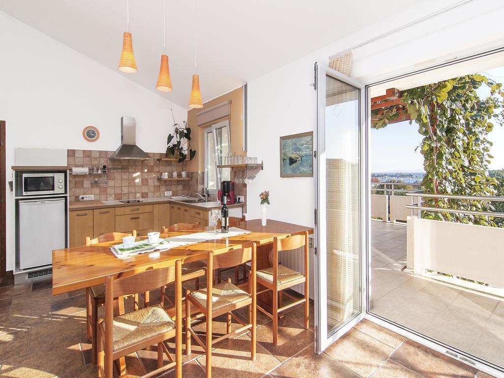 Apartments Ceja Near Sea メドゥリン 部屋 写真